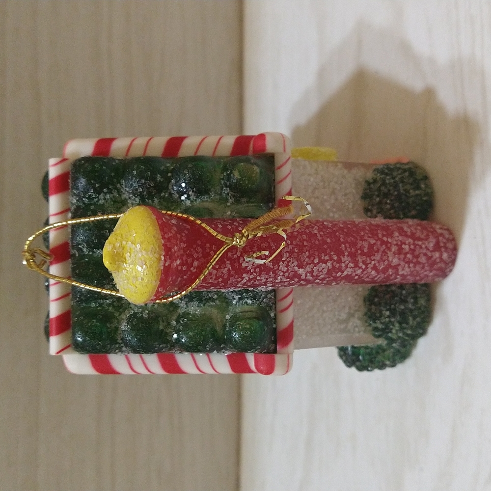 1984 Sugarplum Cottage Lighted Christmas Ornament Gingerbread House - Picture 4 of 5
